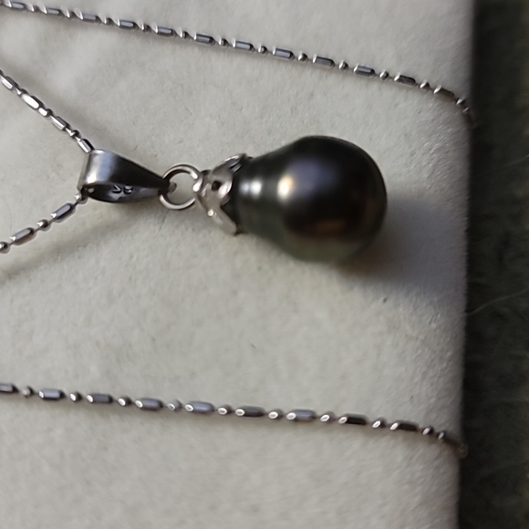 UNIQUE STERLING SILVER TAHITIAN PEARL W/ LOBSTER CLAW CLASP - Picture 3 of 4